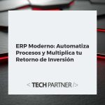 Robots automatizados en una fábrica con un dashboard ERP mostrando métricas de eficiencia y alto retorno de inversión.